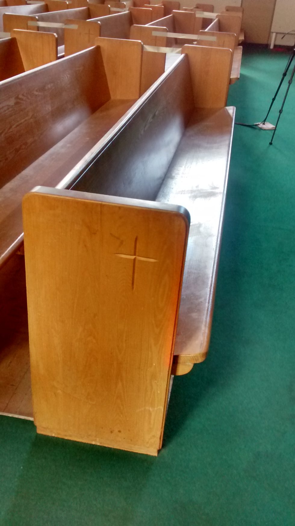 Used Pews for Sale by a church. Free Listings Summit Seating For Churches, Pulpits, Pews