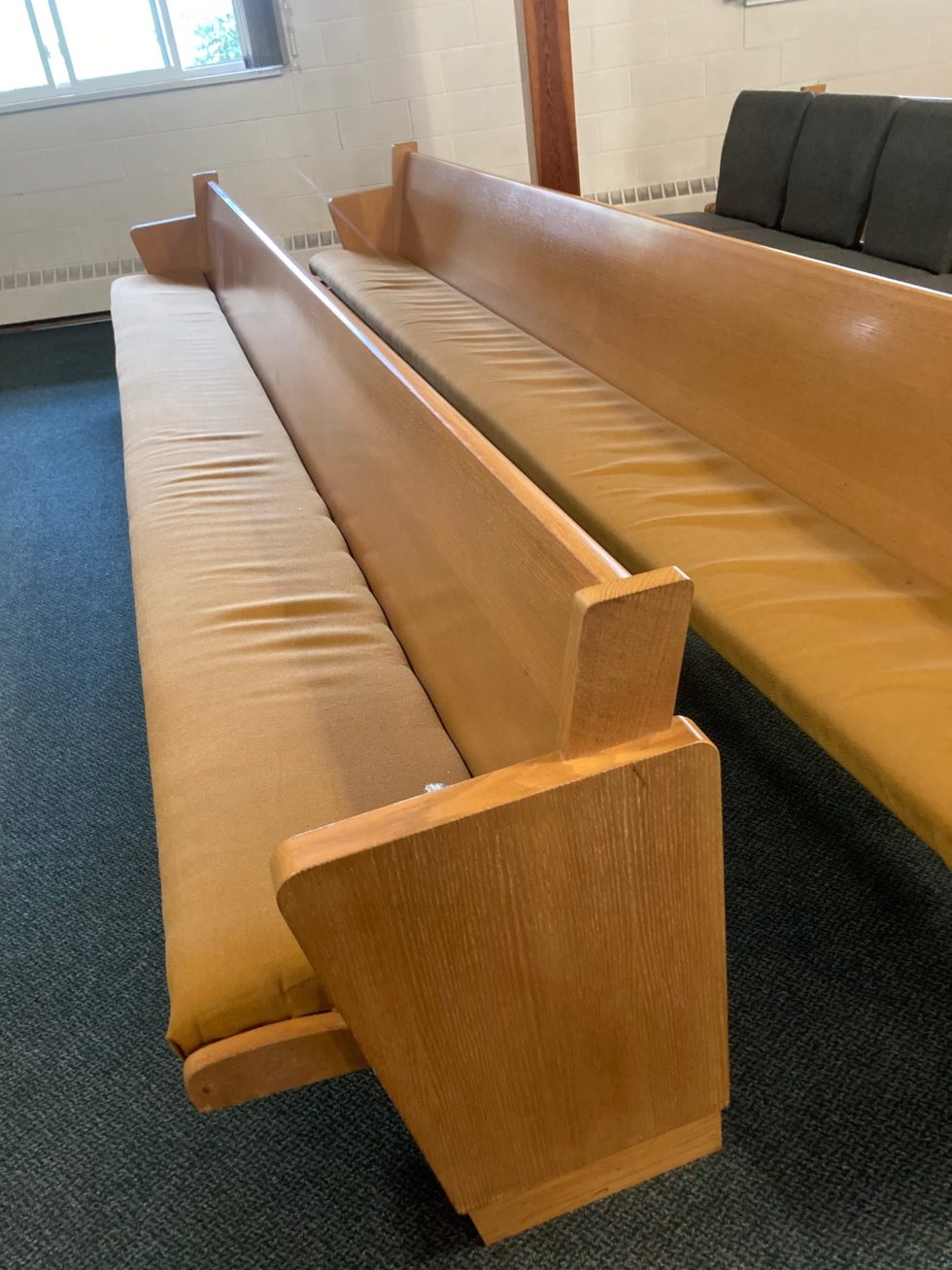 Used Pews for Sale by a church. Free Listings Summit Seating For Churches, Pulpits, Pews